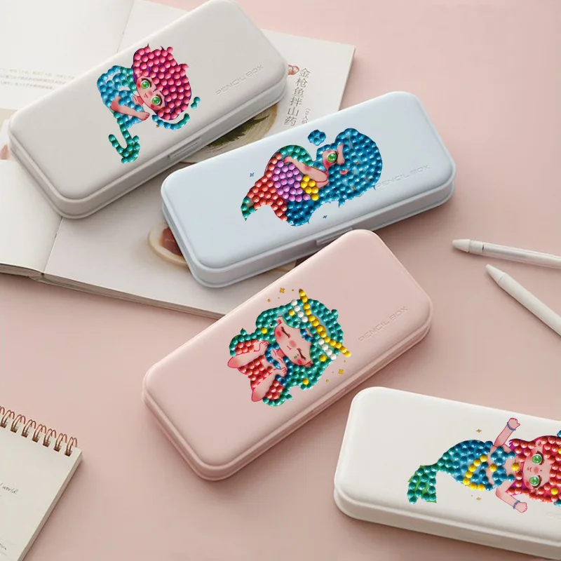 DIY diamond art craft kit for children, a sparkling gift that encourages creativity and focus in young artists.
