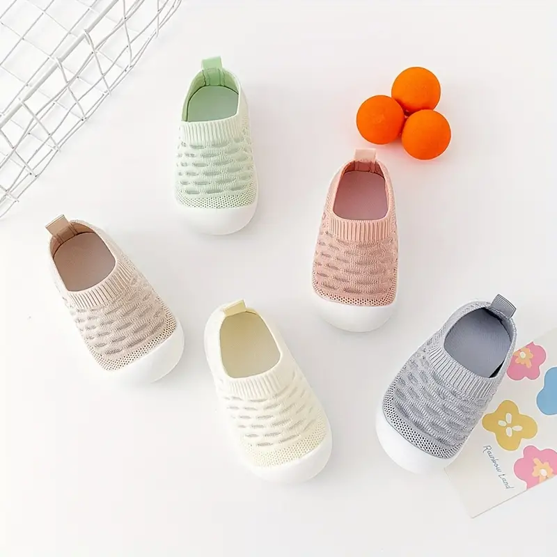 Toddler FlexiFeet barefoot shoes, ideal for first steps & early walkers, promoting natural foot growth.