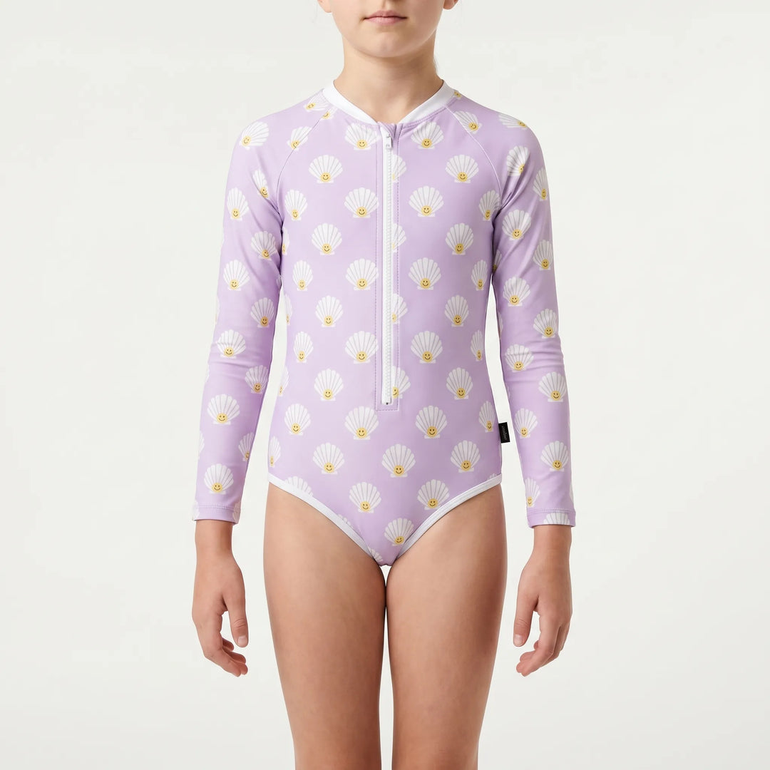 Children's long-sleeved zipper swimsuit. One-piece design offers excellent sun protection for water play.