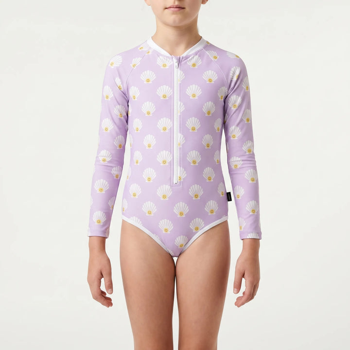 Children's long-sleeved zipper swimsuit. One-piece design offers excellent sun protection for water play.