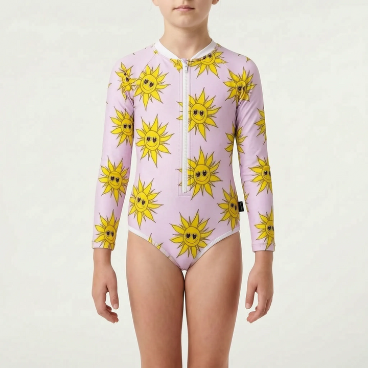 Sun protection long-sleeve swimsuit for kids. Ideal quick-dry beachwear for carefree play.