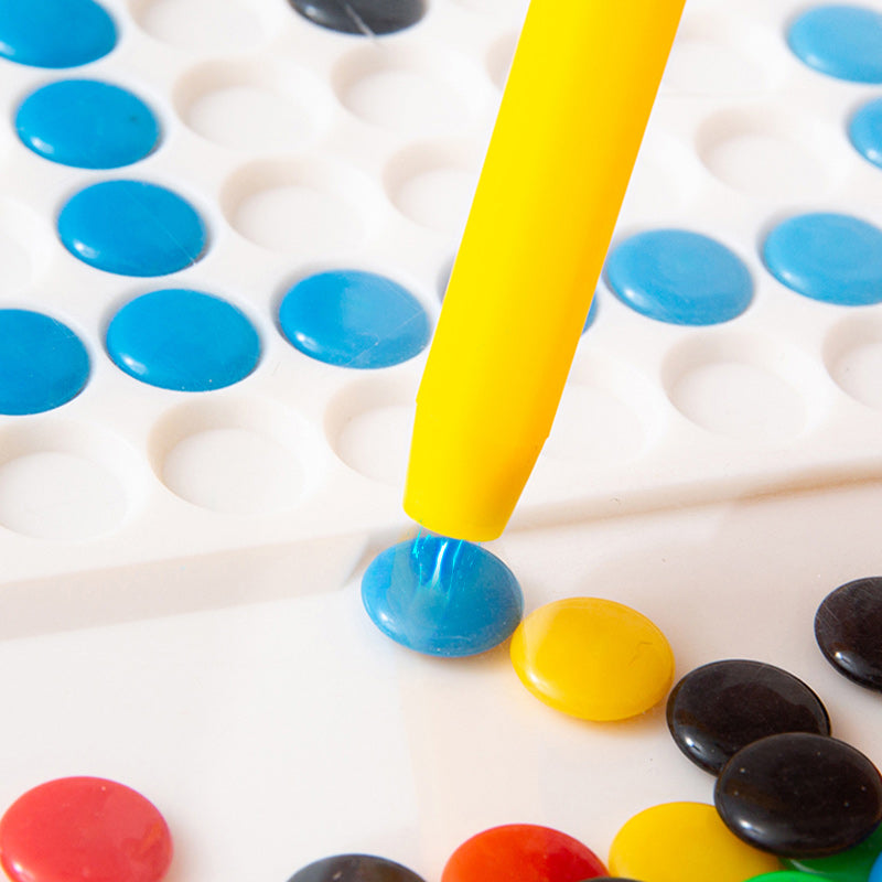 Kids' educational MiniMaster magnetic drawing board. Ideal for toddlers, fosters creativity & fine motor development.