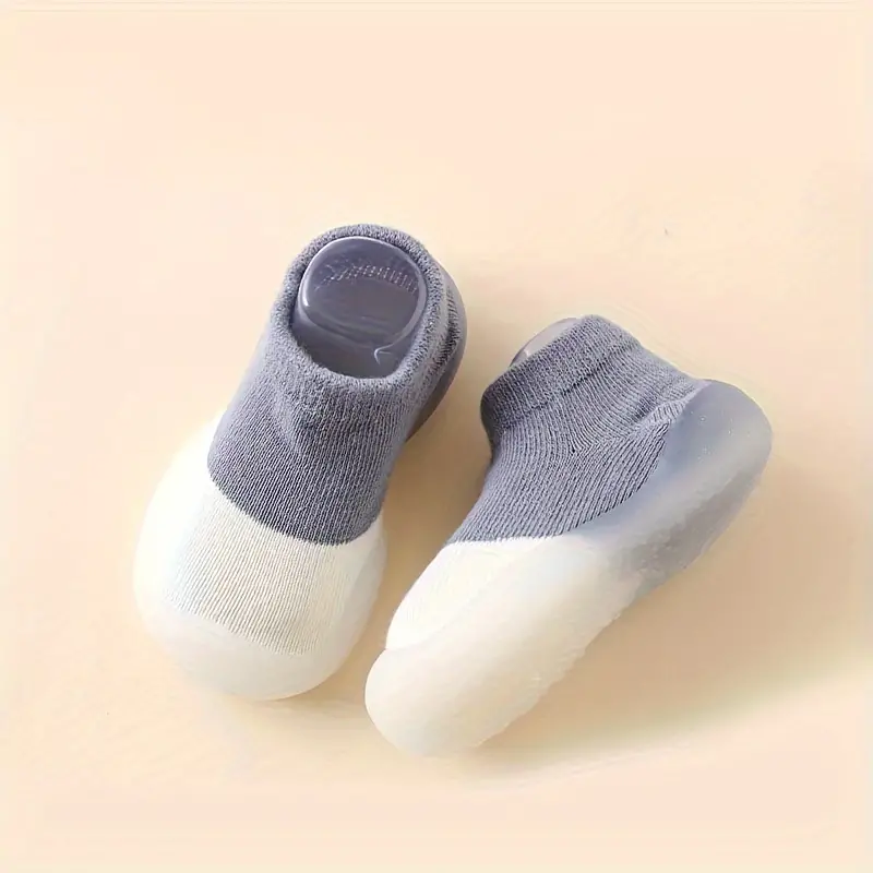 Comfortable NaturalStep barefoot shoes for kids, perfect for healthy feet & natural movement daily.