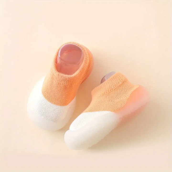NaturalStep barefoot sneakers for kids, perfect for playtime, offering comfort & flexible foot support.
