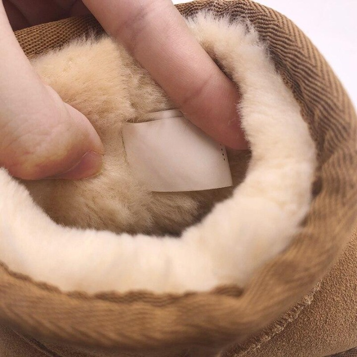 Stylish kids' waterproof warm winter boots, combining fashion and function for snowy days