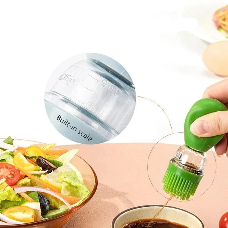 Handy silicone oil bottle & brush for easy basting, grilling, and baking. Kitchen cooking tool.