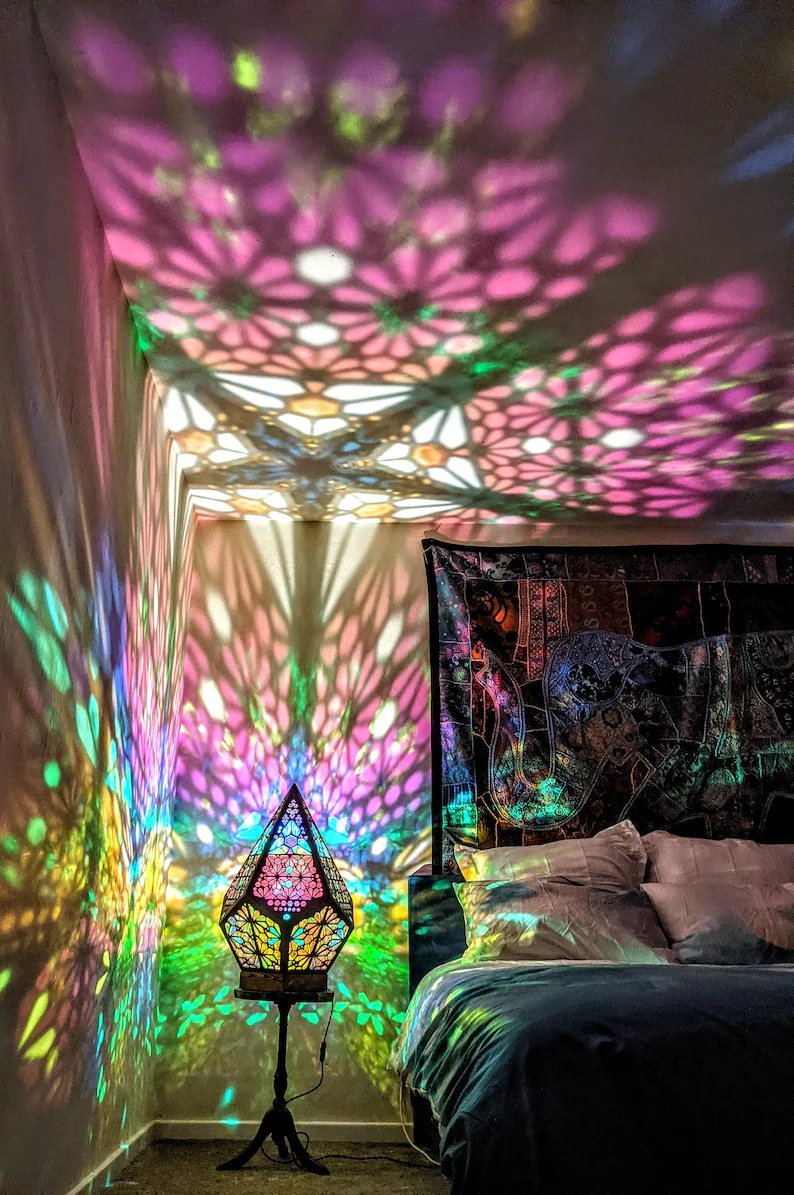 Atmospheric LED lamp. Stained glass style, projects starry light, a perfect night light for bohemian room decor.