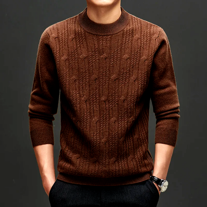 Men's refined knit pullover in light green, a comfortable crew neck sweater for smart casual looks.