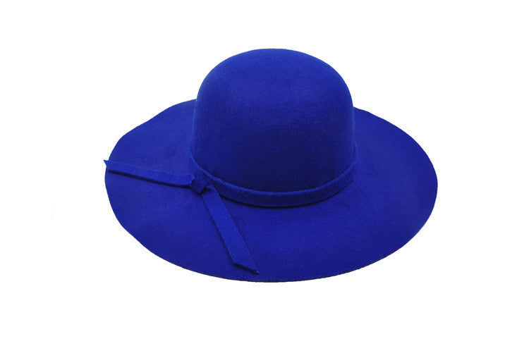 Women's summer bucket hat in a neutral grey, providing sun protection and a chic, casual vibe