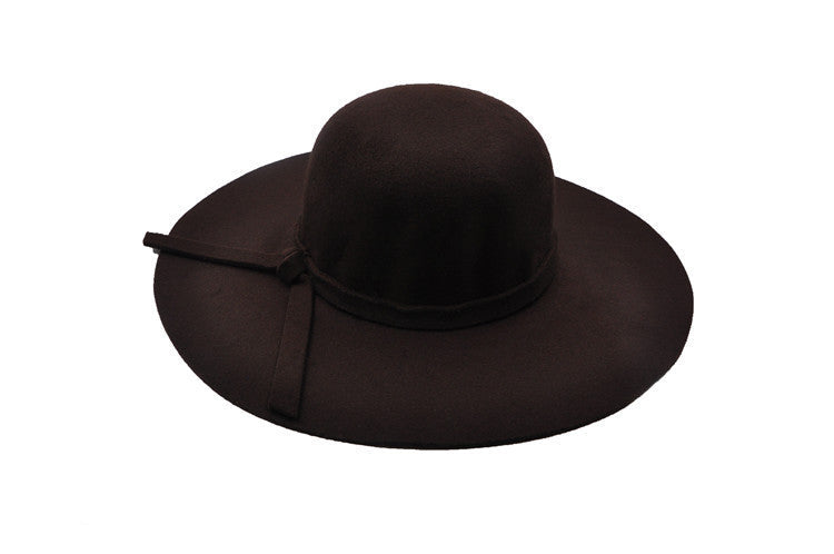 Lightweight white women's bucket hat, a versatile fashion accessory for sunny days