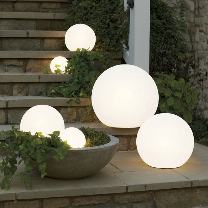 Rechargeable LumaSphere LED sphere lamp, ideal for garden lighting and ambiance