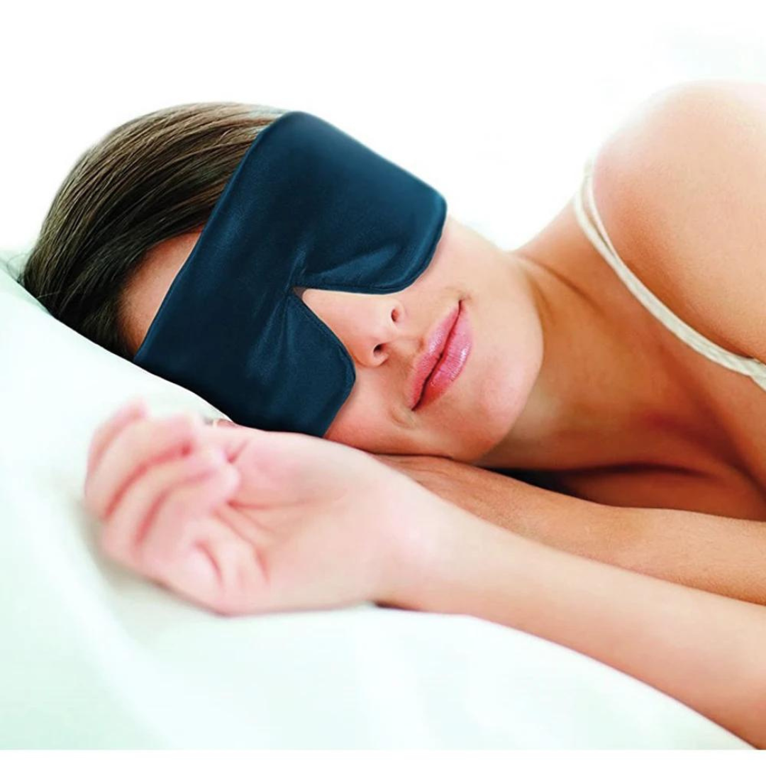 Anti-aging & hypoallergenic mulberry silk sleep mask. Unisex design for comfortable, deep relaxation.