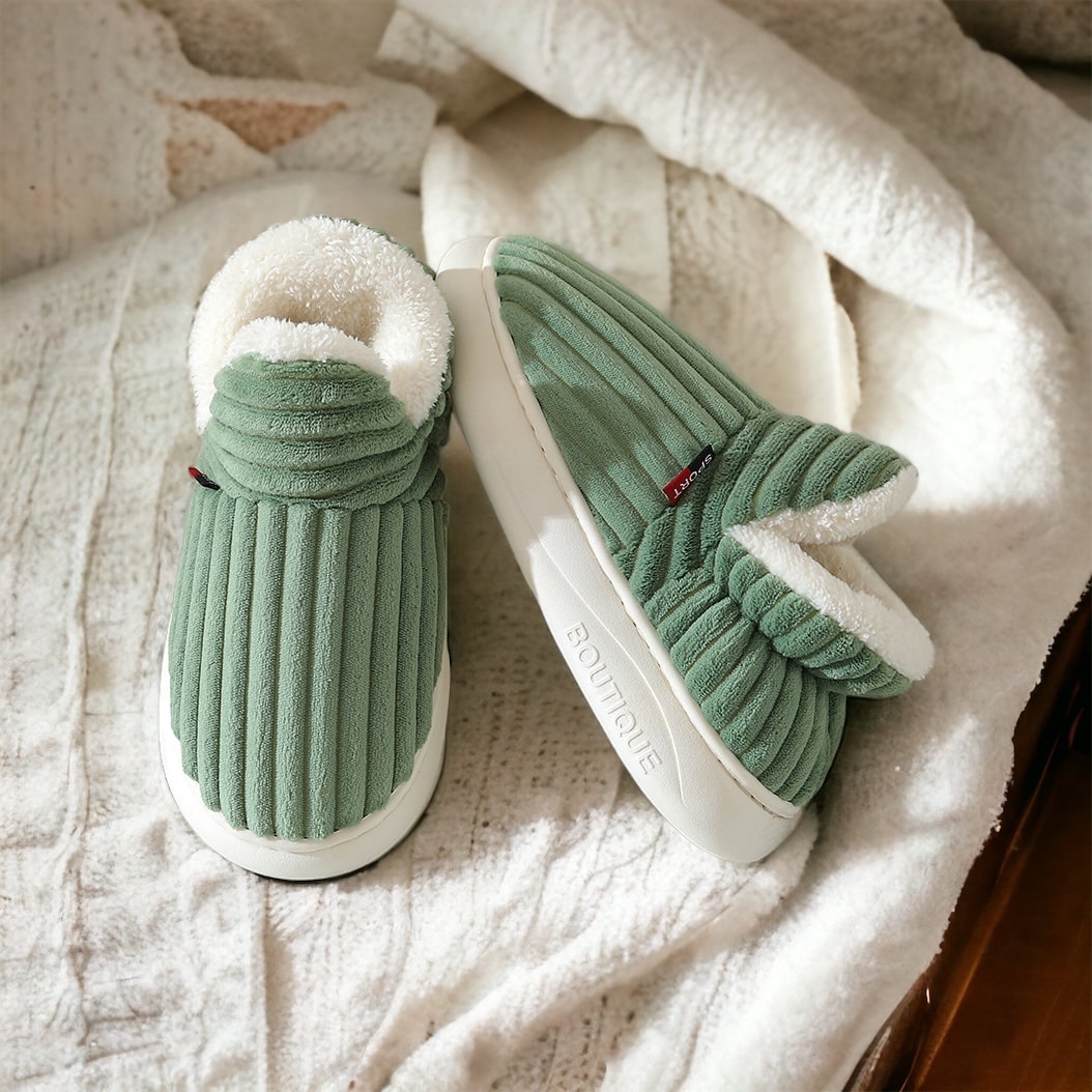 Plush women's winter slippers, Elise, ensuring cozy comfort and warm feet at home.
