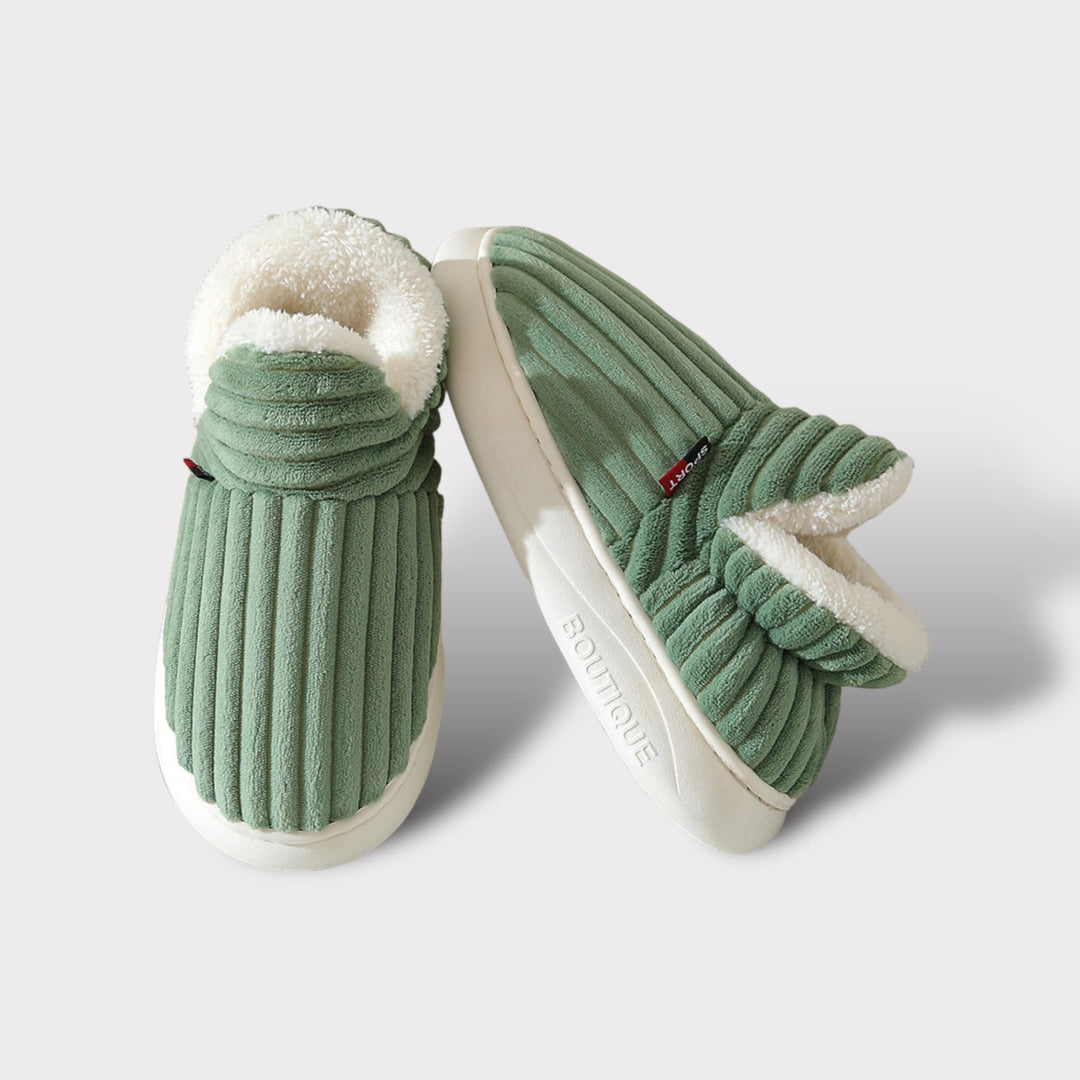 Cozy Elise slippers for women, warm winter footwear for comfortable indoor loungewear.