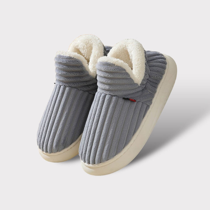 Comfortable women's Elise slippers, luxury winter indoor shoes for cozy home relaxation.