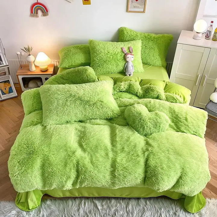 Soft shaggy velvet duvet cover set, perfect for luxurious bedroom decor & cozy comfort.