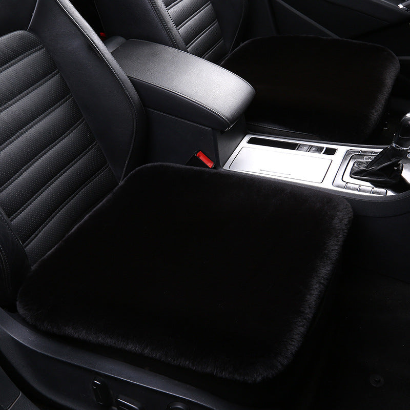 Deluxe sheepskin pad for ultimate warmth & comfort. Great for car, home or office chairs.