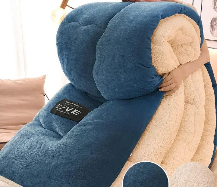 Cozy flannel fleece winter duvet, a luxury bedding essential, providing warmth & comfort for stylish bedroom decor.