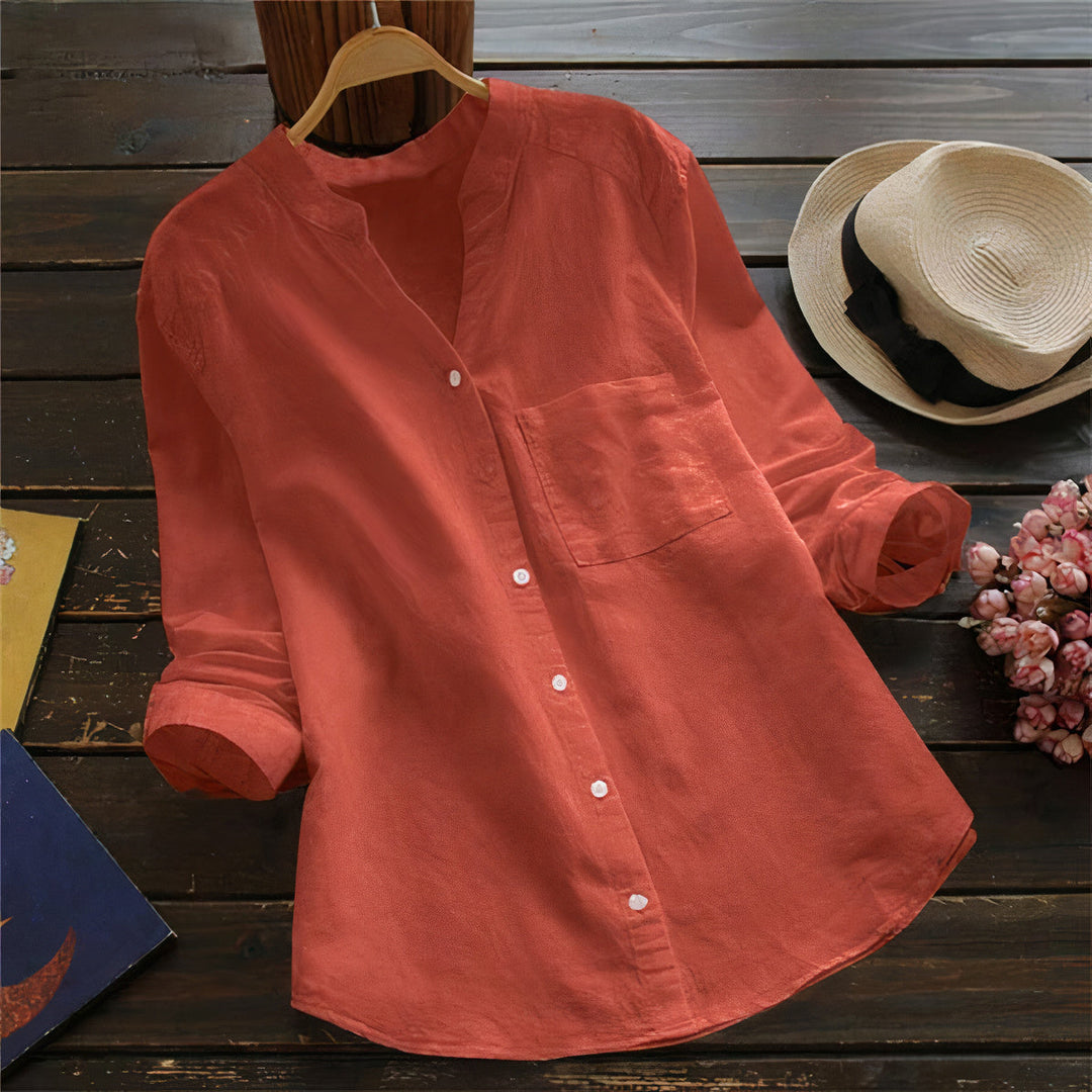 Maëlle women's lightweight cotton linen blouse with short sleeves and loose fit, perfect for summer.