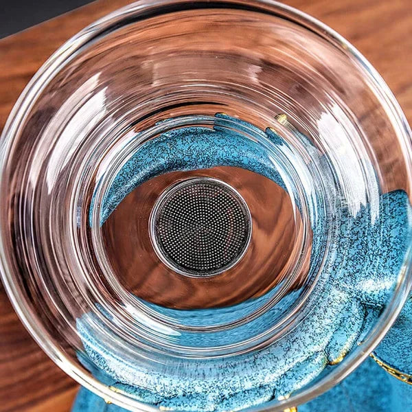 Glass teapot with magnetic infuser & matching tea cups. Ideal for modern kungfu tea lovers.