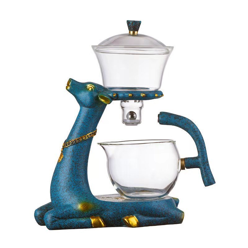 Magnetic tea set with auto water injection, glass teapot for loose leaf tea. Modern tea ceremony.