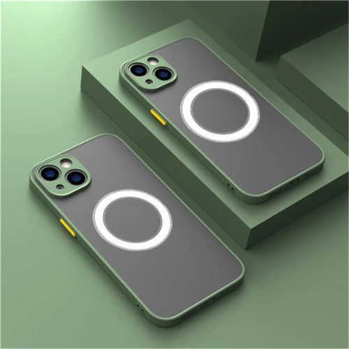 Durable matte iPhone case, built-in magnets for MagSafe, heavy-duty drop and scratch protection