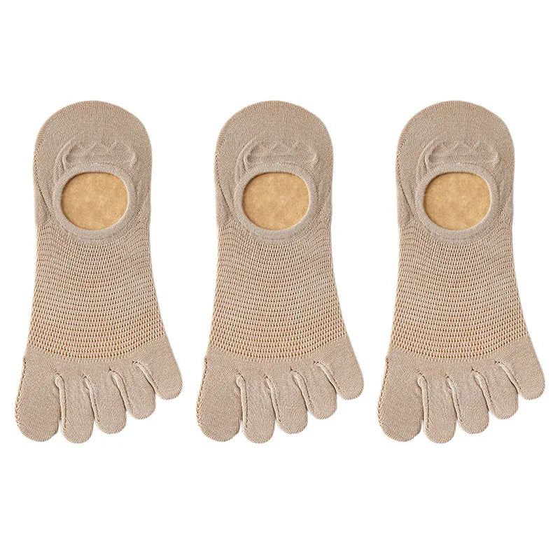Essential men's 3-pack no-show toe socks for comfort, breathability, and seamless everyday style.