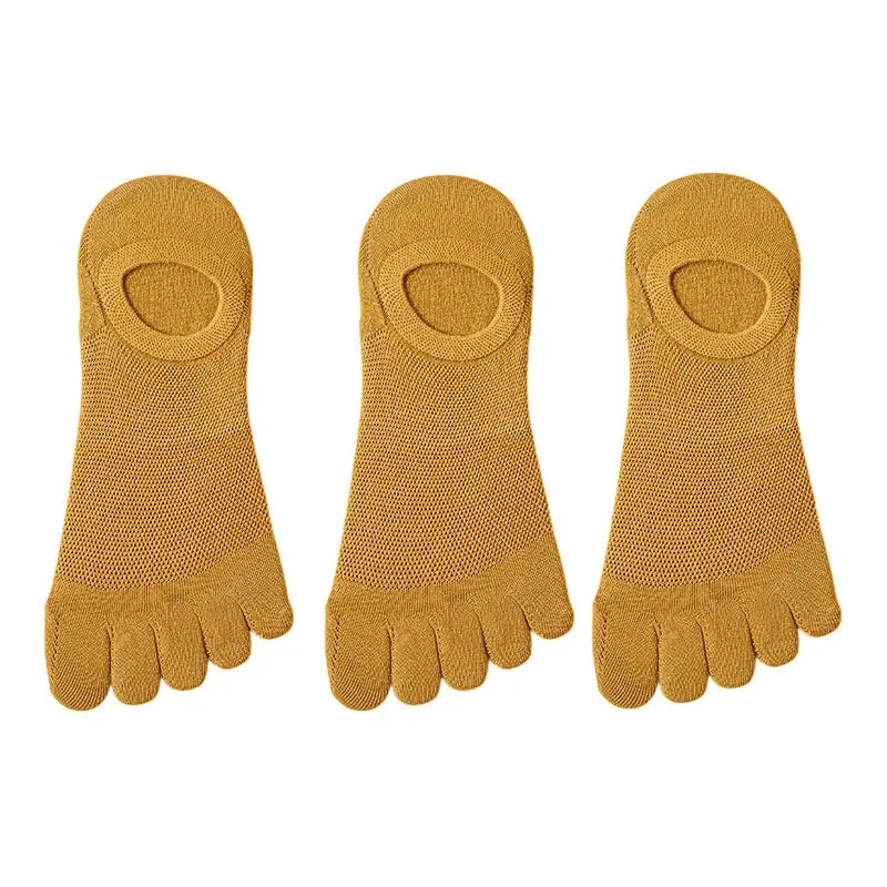 Breathable men's 3-pack toe socks, no-show design for casual, comfortable footwear.