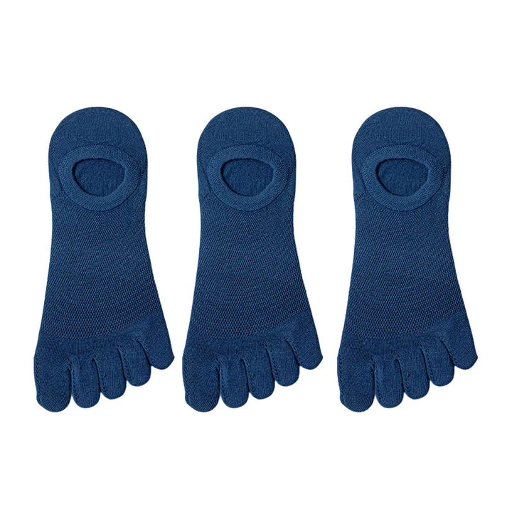 Soft, breathable men's 3-pack no-show toe socks, ideal for all-day comfort & everyday footwear.