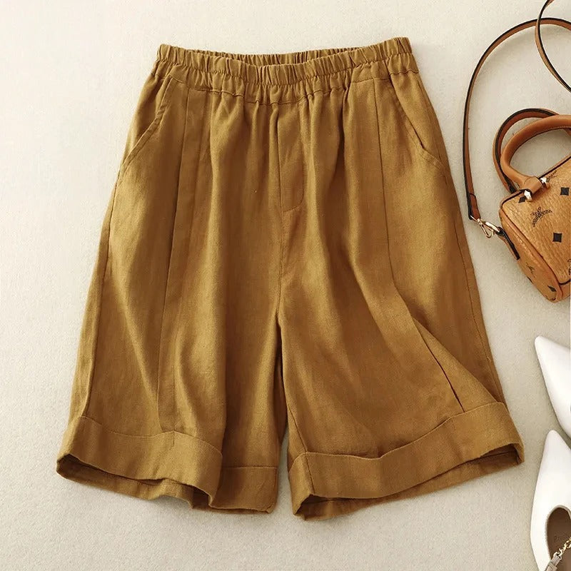 Stylish men's tailored shorts, Adele comfort design, ideal for summer vacations and resort wear.