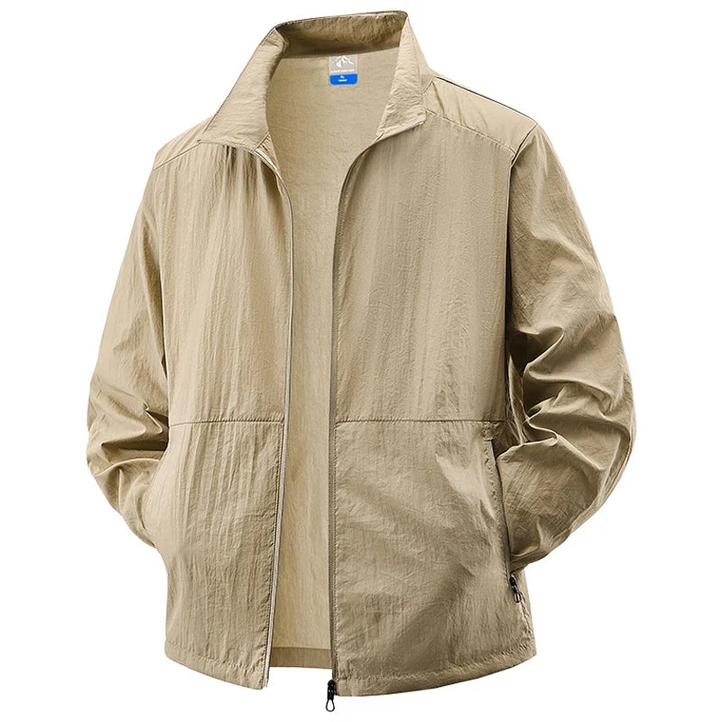 Lightweight men's cycling jacket with Aero SunShield tech. Provides sun & wind protection for active outdoor sports.