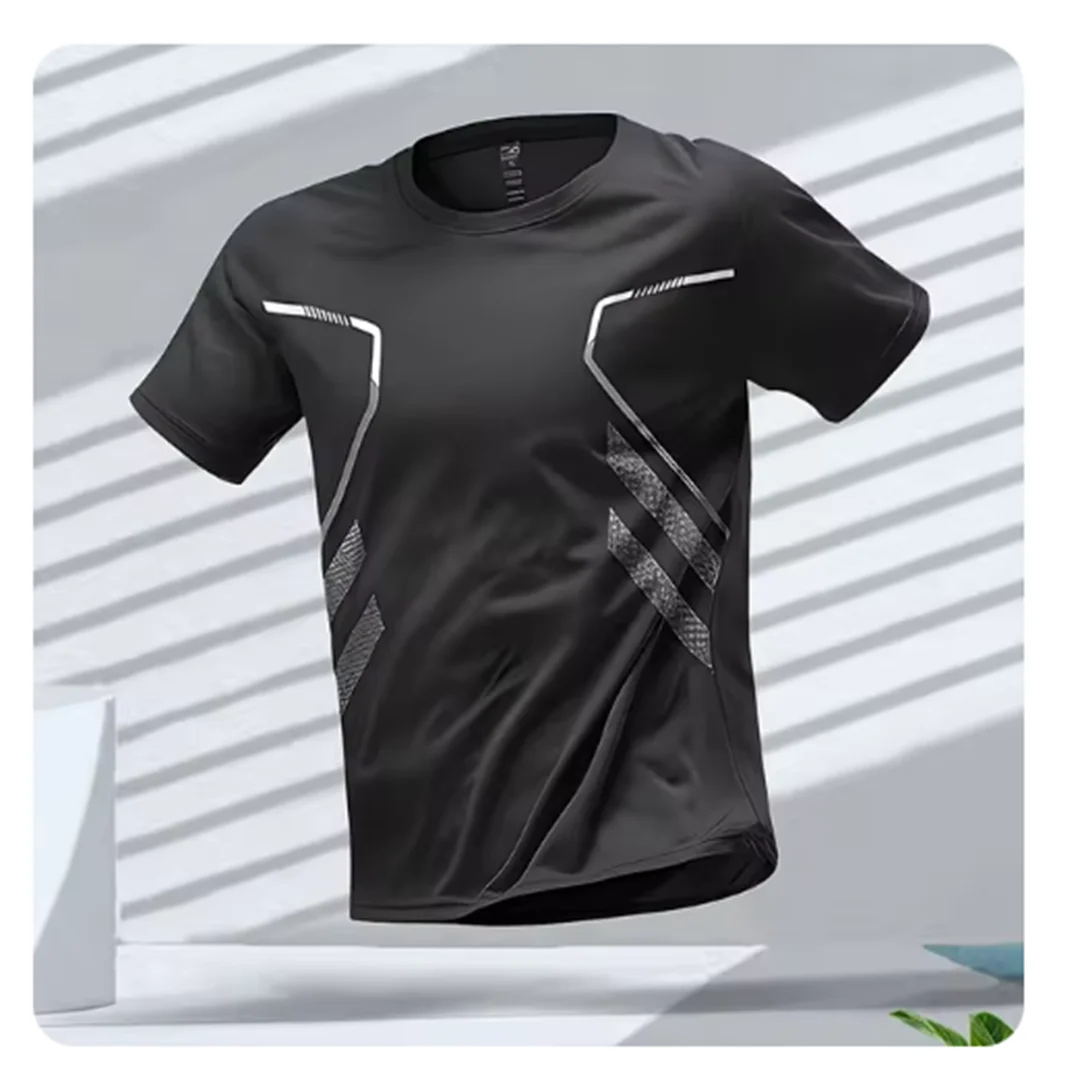 Lightweight men's activewear t-shirt with 4-way stretch, perfect for gym workouts & sports. Breathable.