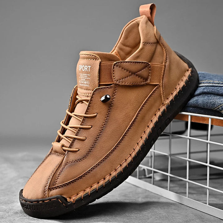 Men's All-Terrain Sneakers: ultimate comfort & grip for versatile outdoor adventures.