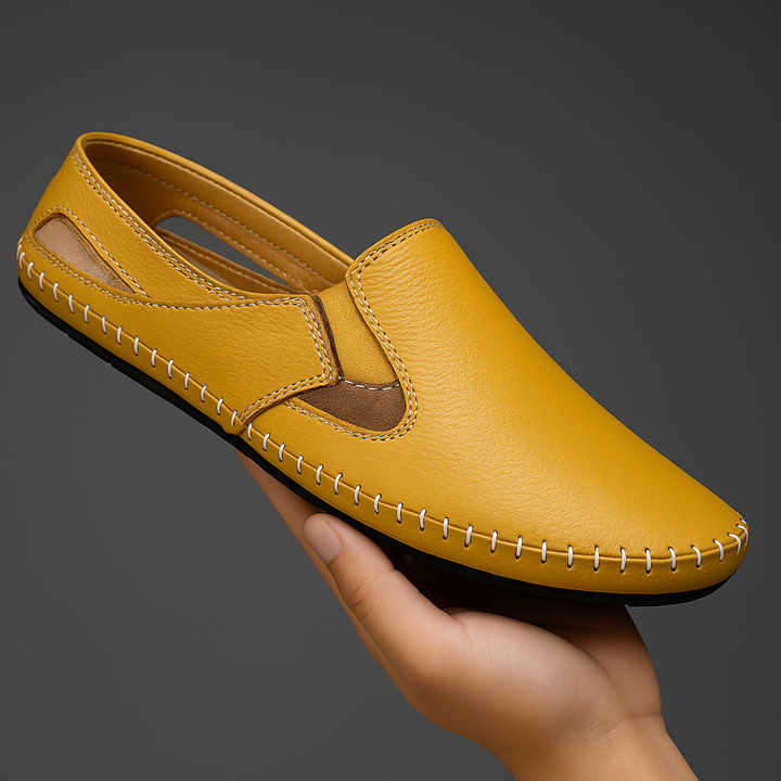 Men's Amalfi casual comfort sandals, adjustable straps provide a perfect fit for any activity.