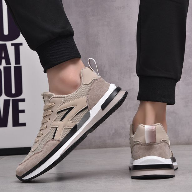 Casual men's footwear, Apollo-inspired, for modern style & everyday comfort. Perfect walking shoes.