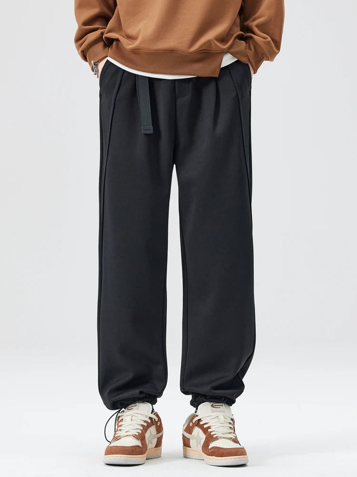 Versatile men's Atlas wide-leg pants, ideal for casual outfits, effortless style & everyday comfort.