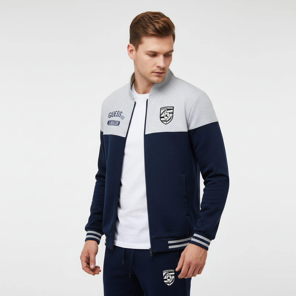 Comfortable men's athletic tracksuit, two-piece set for jogging, leisurewear & sporty fashion.