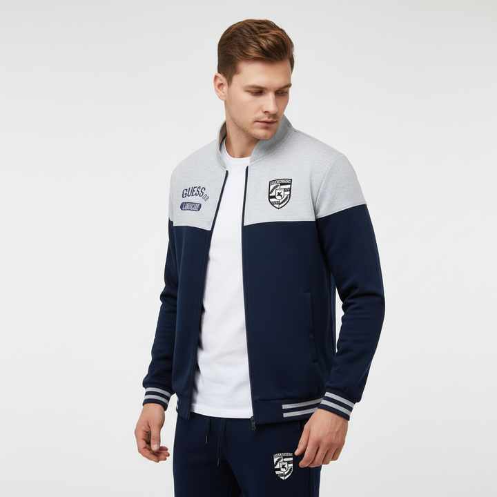 Comfortable men's athletic tracksuit, two-piece set for jogging, leisurewear & sporty fashion.