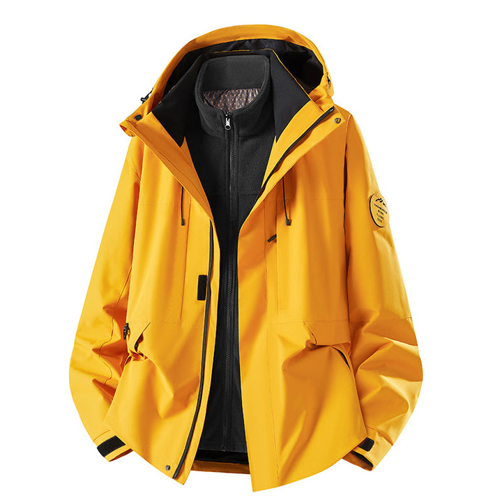 Functional pockets on the stylish men's Belmont winter jacket, perfect for storing essentials while outdoors.
