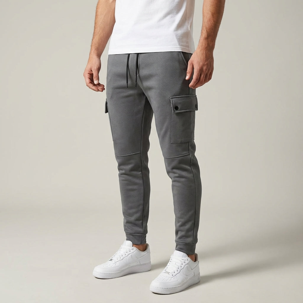 Stylish men's cropped jogginghose, comfortable stretch fabric for loungewear and casual
