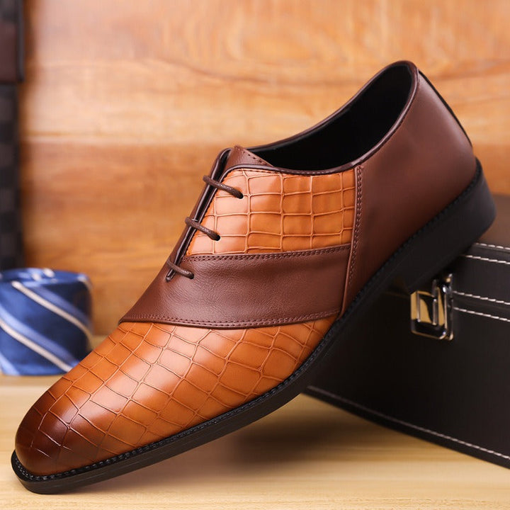 Men's black Lucente Oxford dress shoes. Classic formal footwear for business meetings, weddings, and evening wear.