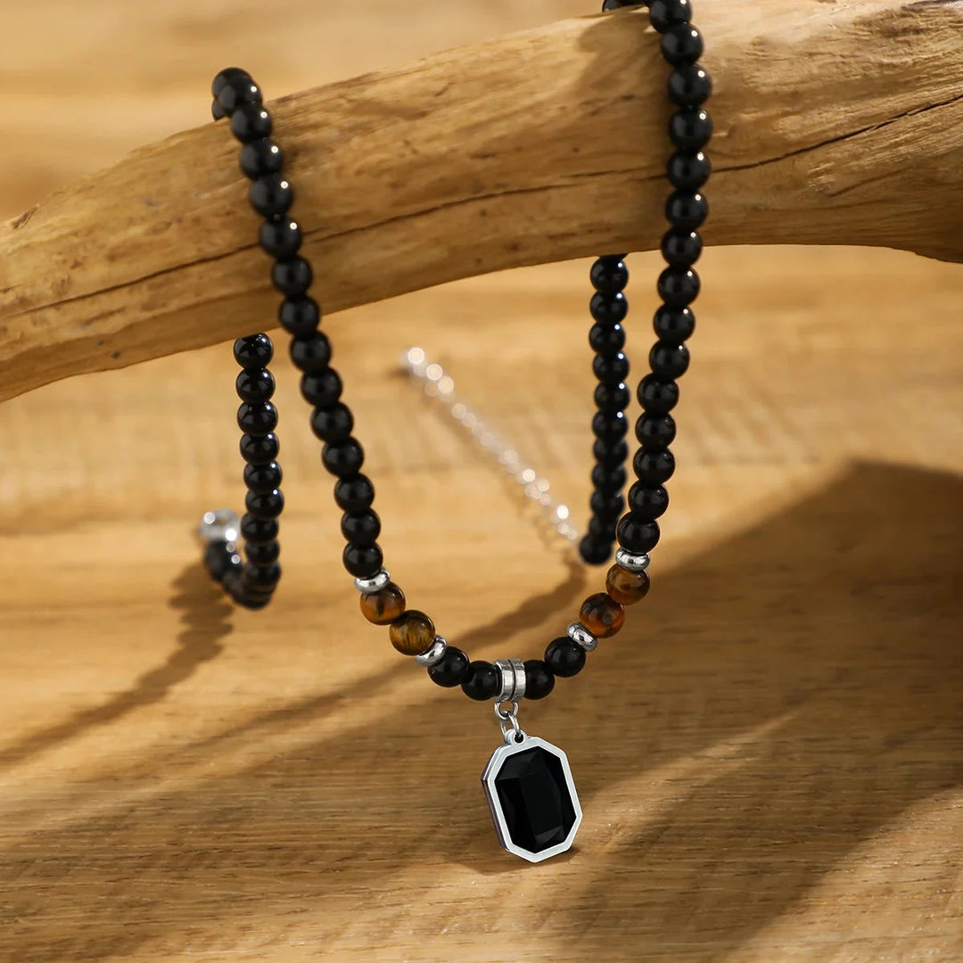 Elegant men's black onyx gemstone beaded necklace, a stylish and adjustable men's accessory.