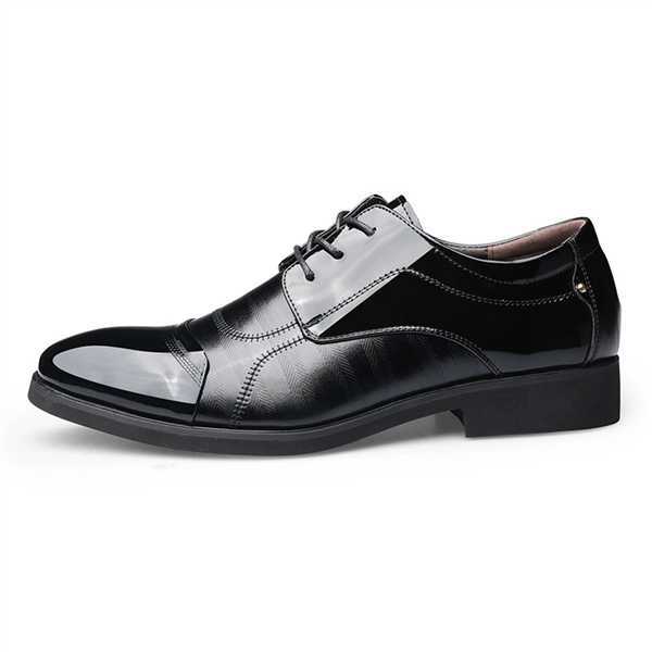 High-quality men's black patent oxford dress shoes, enhancing any formal outfit with their polished, elegant look.