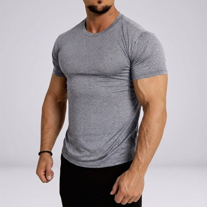 Men's athletic performance shirt, quick-drying and comfortable for various sports