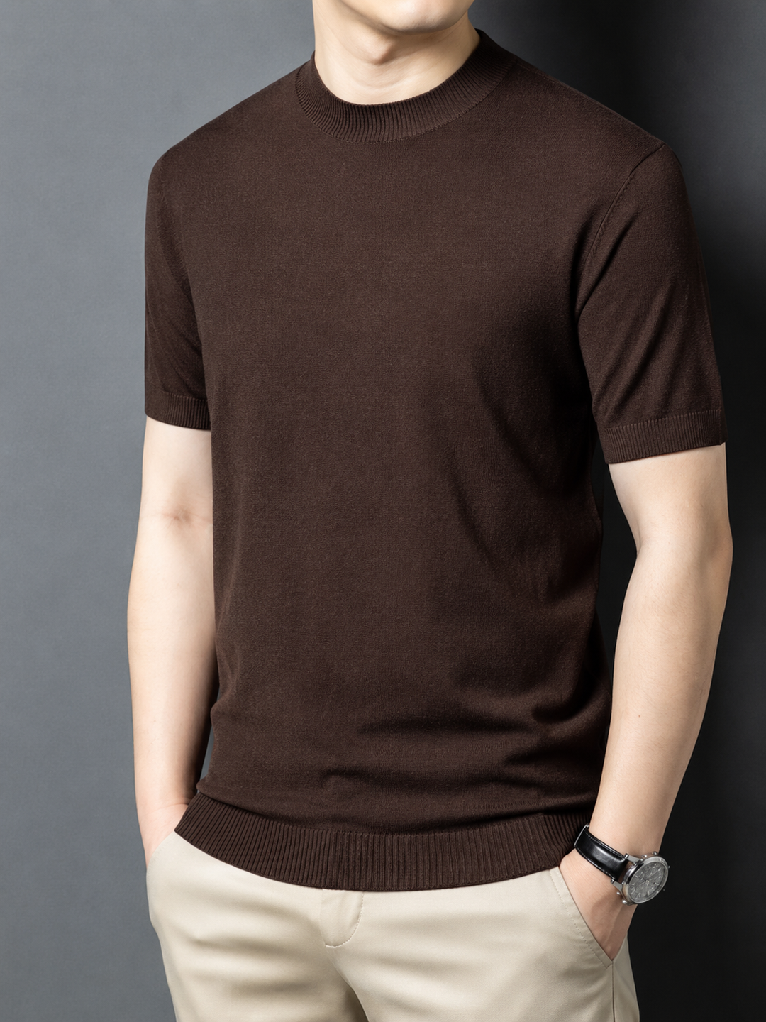 Stylish men's casual tee with a slim fit, short sleeves, and a sleek mock neck design.