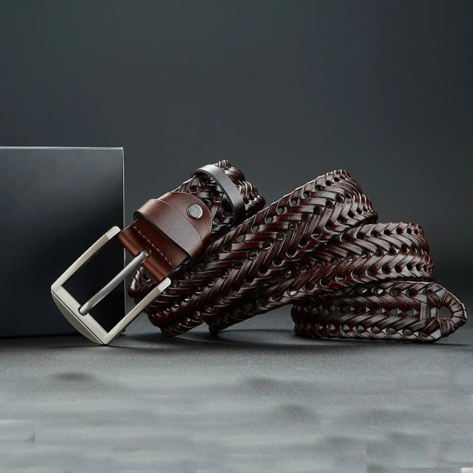 Elegant men's braided cowhide leather belt, a durable waist accessory for refined men's style.