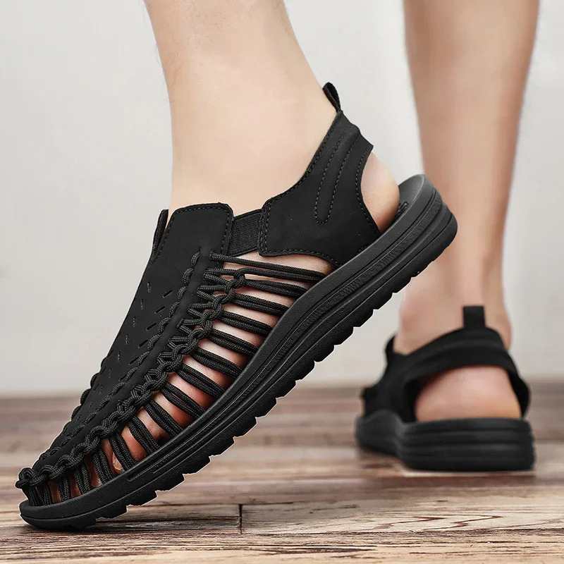 Stylish men's open-toe braided sandals, perfect breathable summer footwear for any adventure.