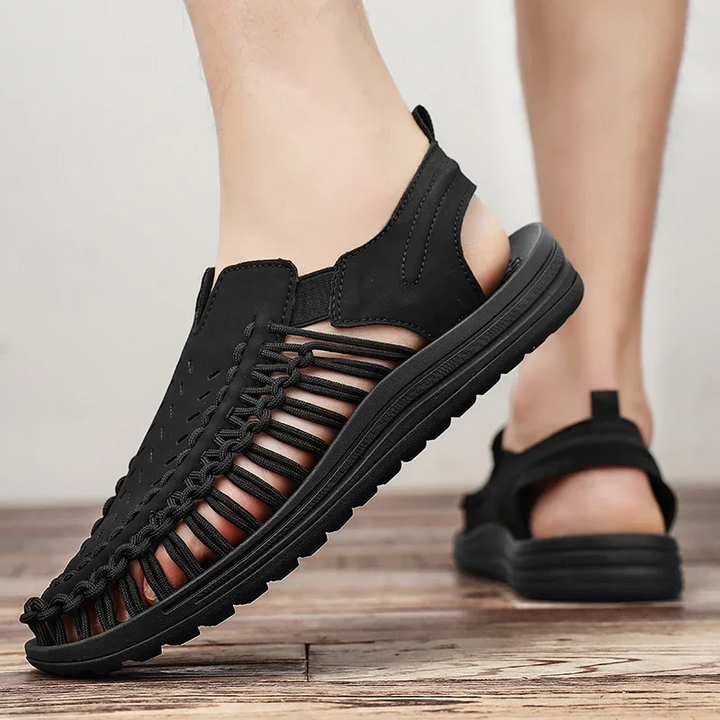 Stylish men's open-toe braided sandals, perfect breathable summer footwear for any adventure.