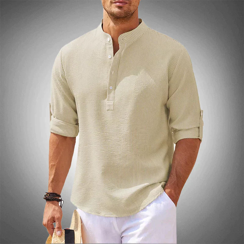 Men's casual breathable top with short sleeves in Luca design, great for warm weather