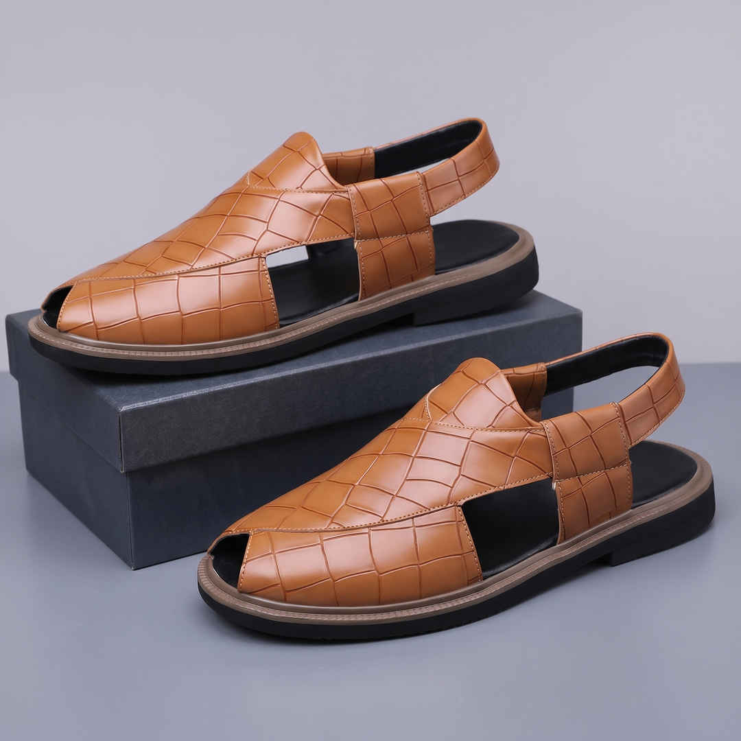 Comfortable men's Brenton walking sandals, durable and perfect for outdoor adventures and summer leisure. Wide sizes.